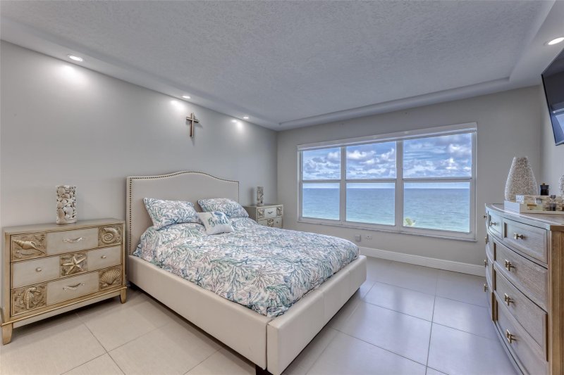 Apartment for rent at Playa Del Mar 712