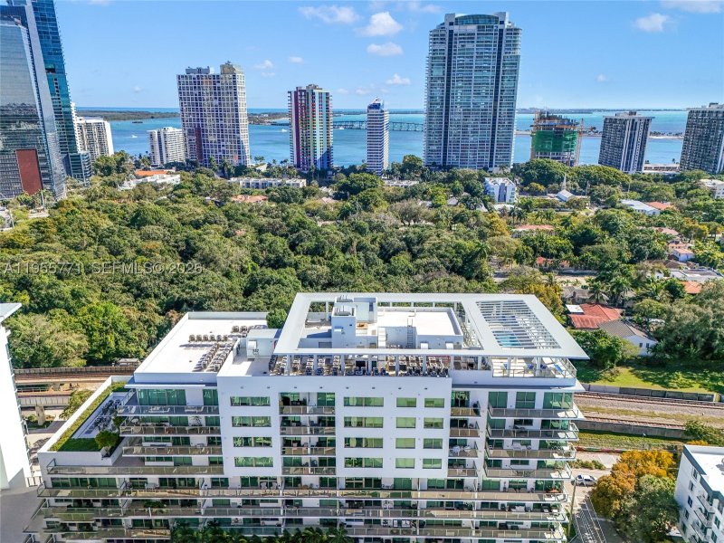 Comprar apartamento en Le Parc at Brickell 707