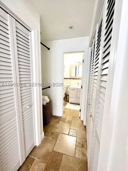 Apartment for rent at Alexander Towers 619