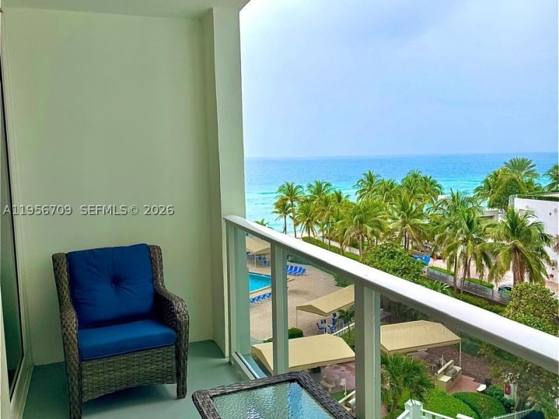 Apartment for rent at Alexander Towers 619