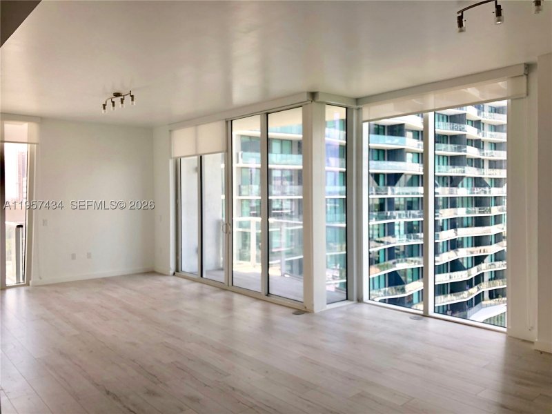 Comprar apartamento en The Crimson Miami 801
