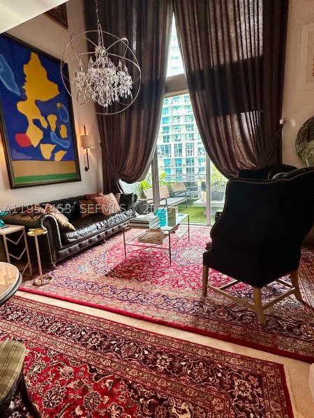 Apartment for rent at Avenue on Brickell 1050 Tower 818