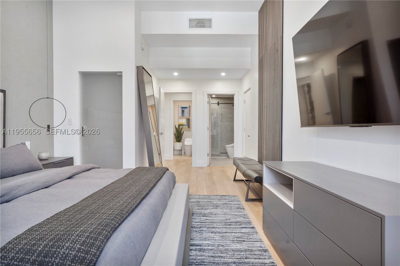 Comprar apartamento en Roney Palace 1633