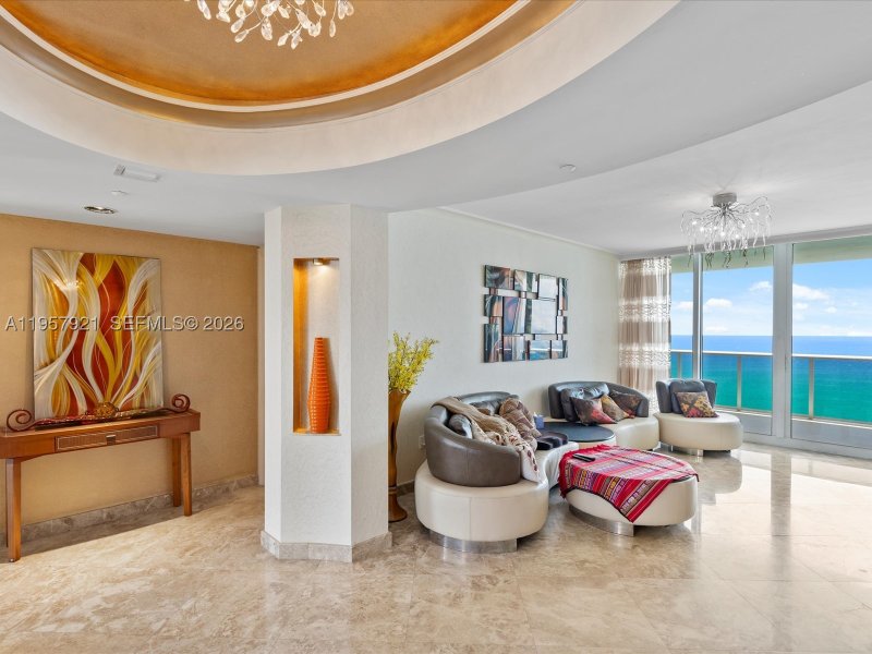 Aluguel de apartamento no Ocean Two 2503