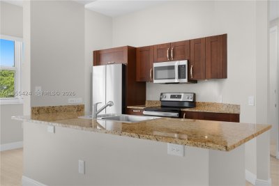 Turnberry Village Apt #402