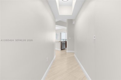 Comprar apartamento en Turnberry Village 402