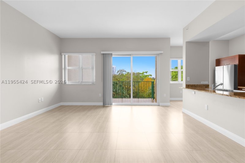 Comprar apartamento en Turnberry Village 402