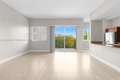 Comprar apartamento en Turnberry Village 402