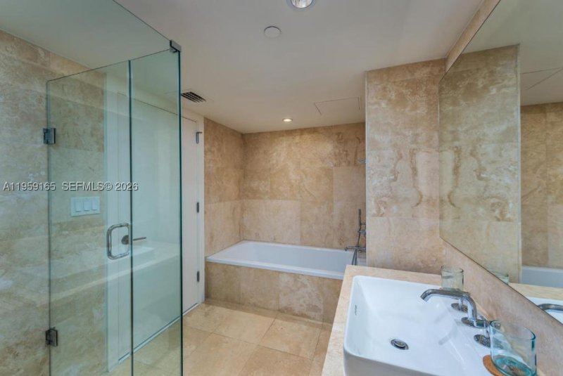 Apartment for rent at 1 Hotel & Homes South Beach 1007