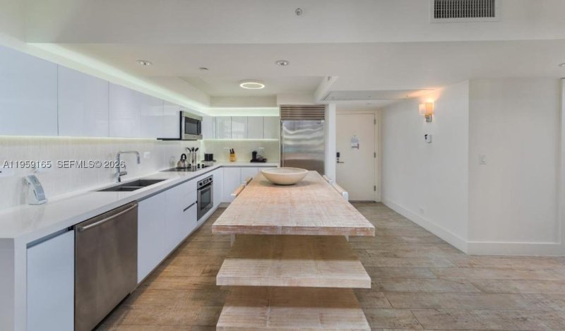 Apartment for rent at 1 Hotel & Homes South Beach 1007