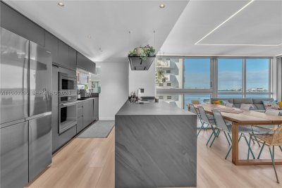Comprar apartamento no Blue Bay Tower 903
