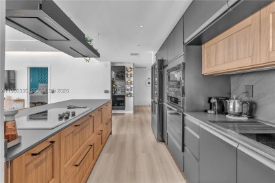 Comprar apartamento no Blue Bay Tower 903