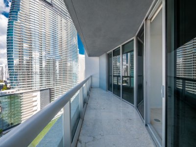 Comprar apartamento no Icon Brickell Tower I 2304