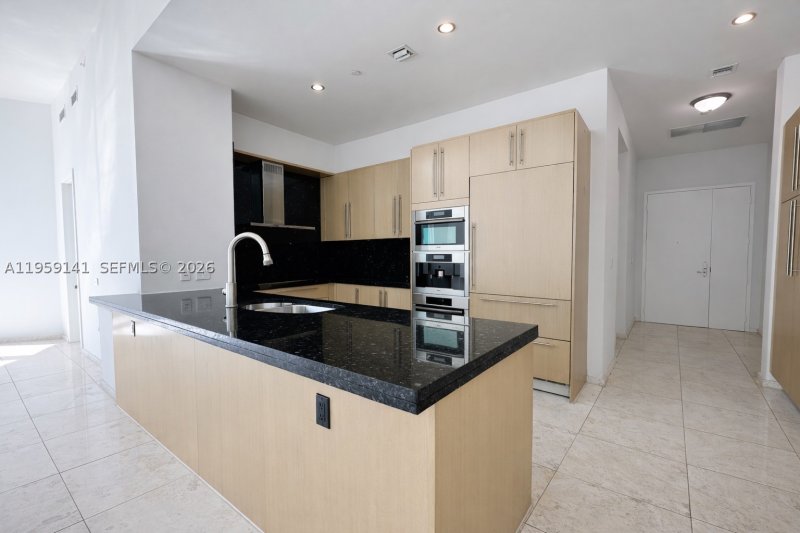 Condo for sale at Asia on Brickell 2405