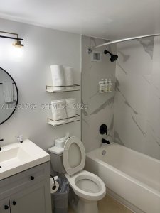 Comprar apartamento no Aventura Beach Club 820