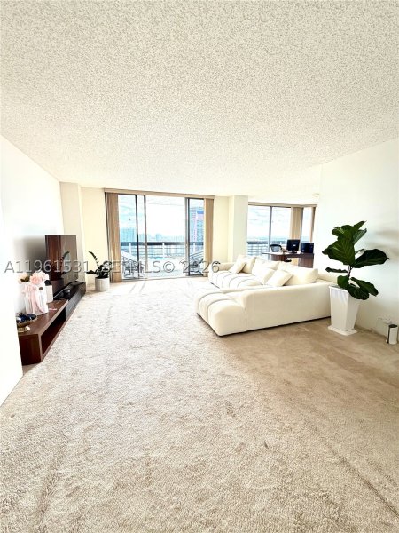 Condo for sale at Mystic Pointe 500 2605