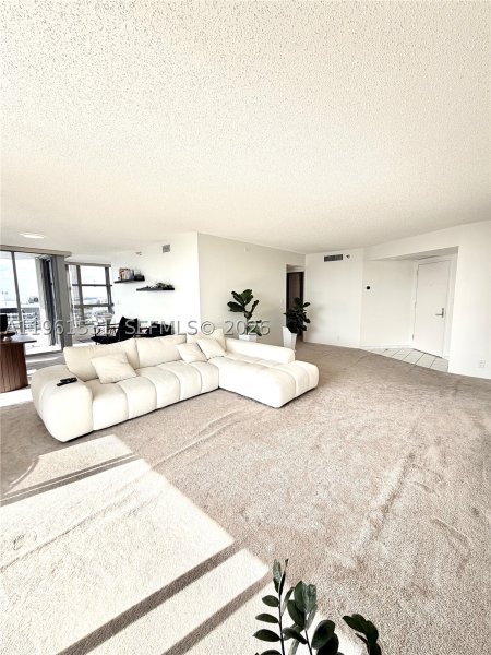 Condo for sale at Mystic Pointe 500 2605