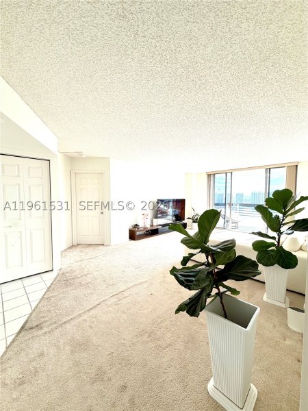 Condo for sale at Mystic Pointe 500 2605