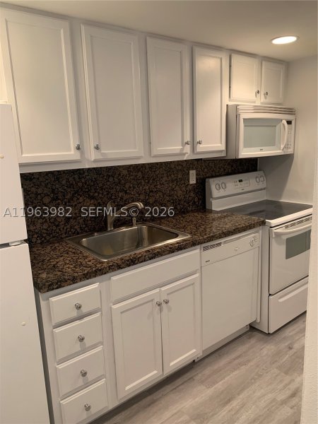 Apartment for rent at Key Islander 304