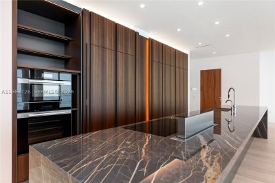 Comprar apartamento en Vita at Grove Isle M303