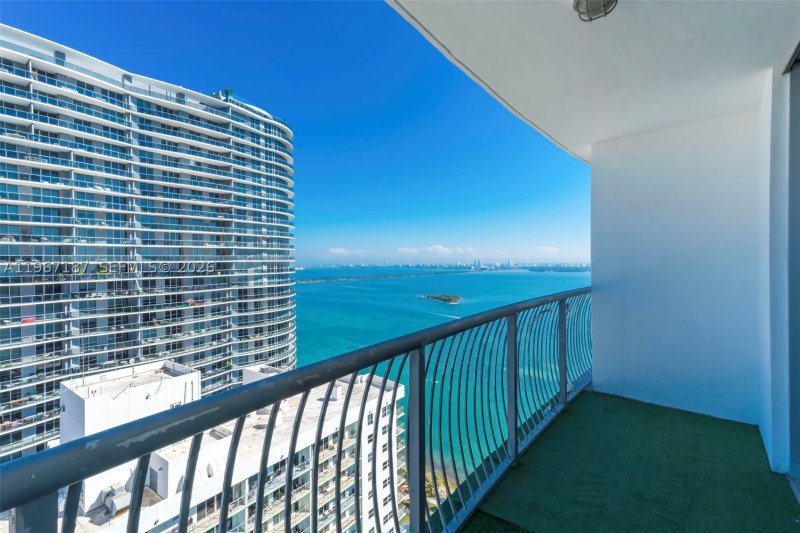 Condo for sale at Opera Tower 4507