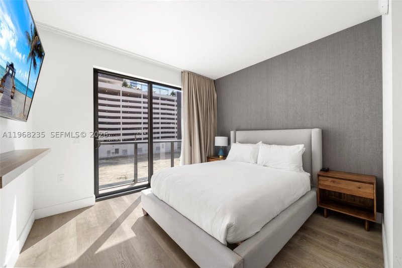 Condo for sale at Smart Brickell III 208