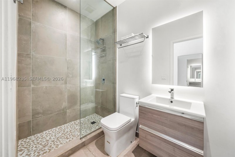 Condo for sale at Smart Brickell III 208