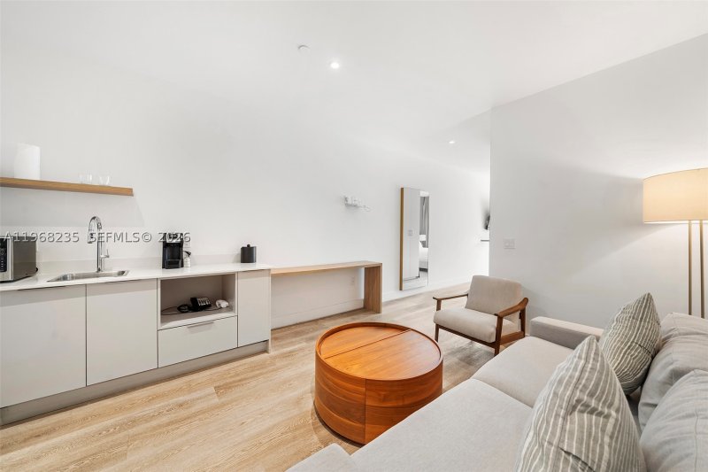 Condo for sale at Smart Brickell III 208