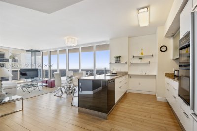 Aluguel de apartamento no Beach Club Two 3906