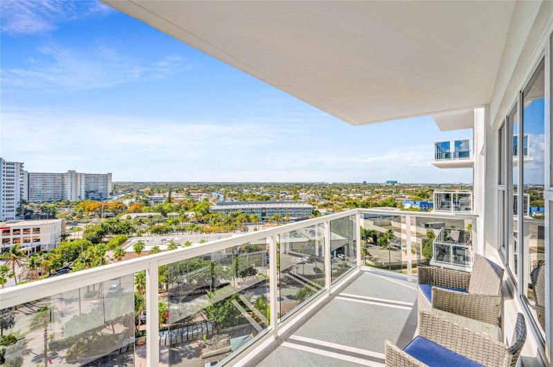 Condo for sale at Royal Ambassador 1114
