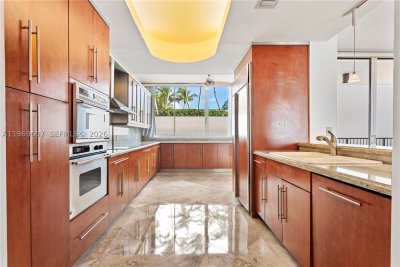 Aluguel de apartamento no 1000 Venetian Way 301