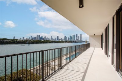Aluguel de apartamento no 1000 Venetian Way 301