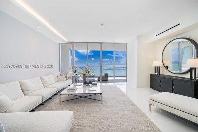 Alquiler de apartamento en Turnberry Ocean Club 2003
