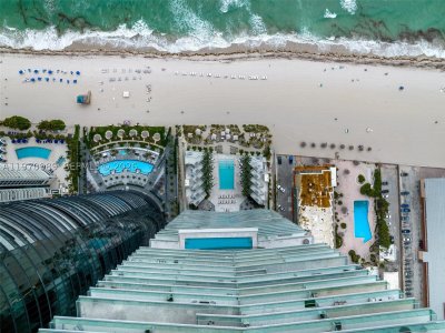 Alquiler de apartamento en Turnberry Ocean Club 2003