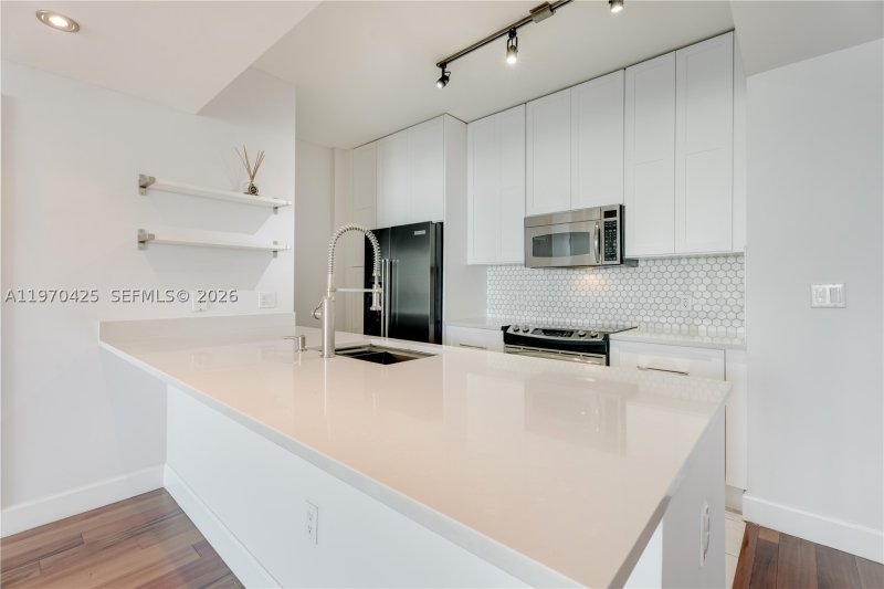 Apartment for rent at The Plaza Tower II 3607