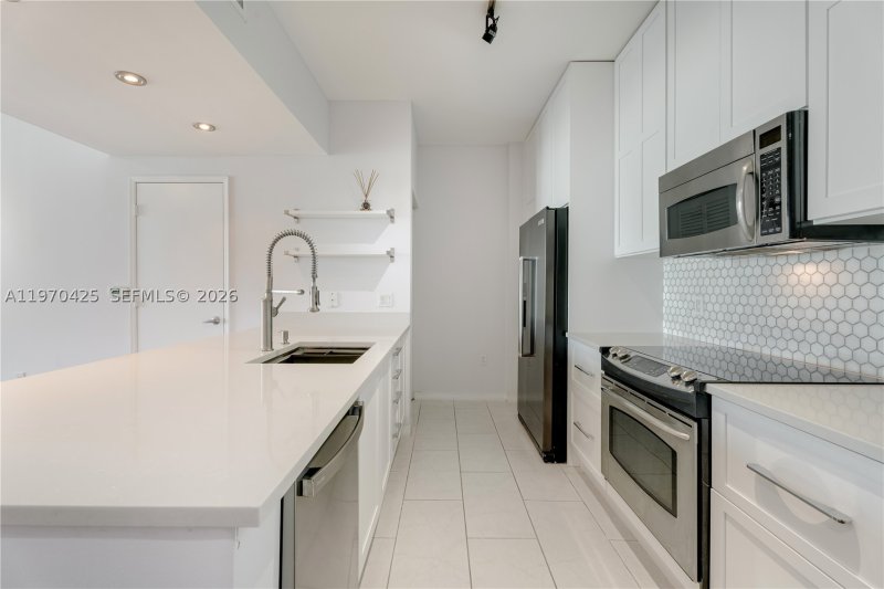 Apartment for rent at The Plaza Tower II 3607