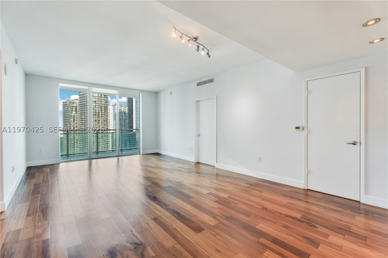 Apartment for rent at The Plaza Tower II 3607