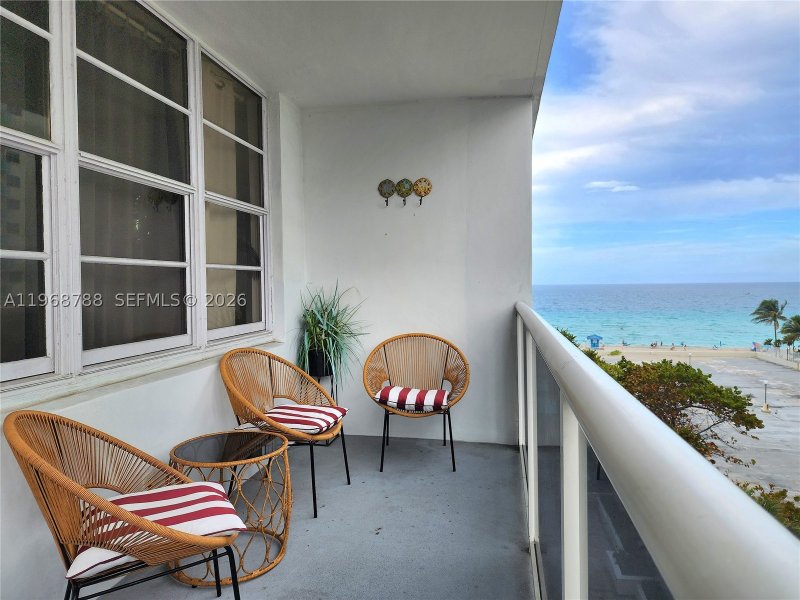 Condo for sale at Sea Air Towers 620