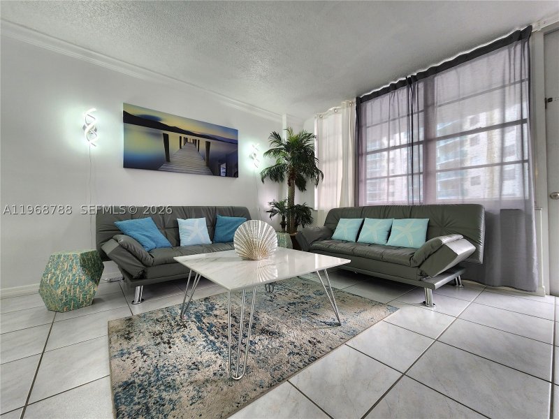 Condo for sale at Sea Air Towers 620