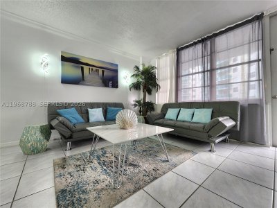 Comprar apartamento en Sea Air Towers 620