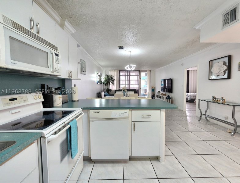 Condo for sale at Sea Air Towers 620