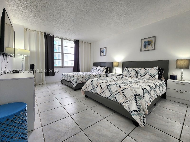 Condo for sale at Sea Air Towers 620