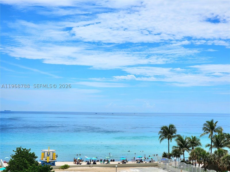 Condo for sale at Sea Air Towers 620