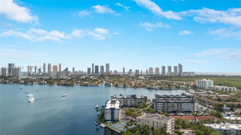 Comprar apartamento en The Harbour 1502