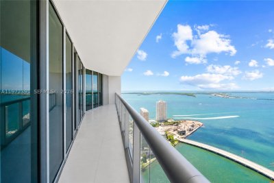 Comprar apartamento no Icon Brickell Tower II 4705