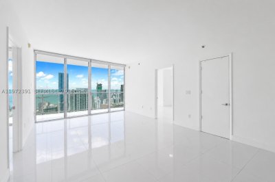 Comprar apartamento no Icon Brickell Tower II 4705
