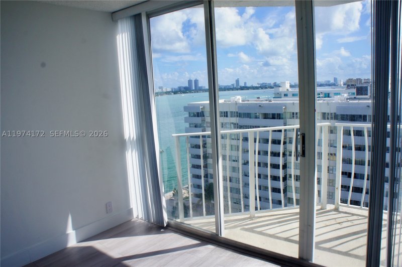 Comprar apartamento en Grandview Palace 1406
