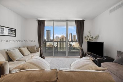 Comprar apartamento no 50 Biscayne 2111