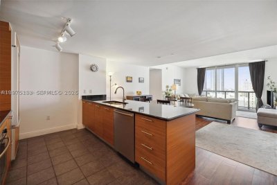 Comprar apartamento no 50 Biscayne 2111