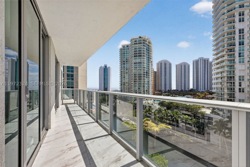 Condo for sale at Parque Towers at St. Tropez 4-804